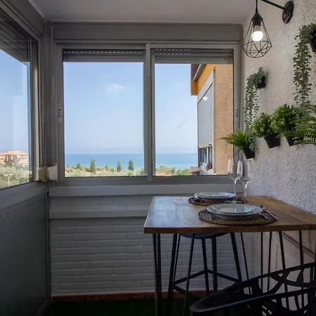 Larios Dos 504. Estudio Con Vistas Al Mar Cerca De La Playa Apartment *